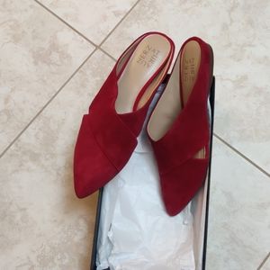 Red Naturalizer women's mules